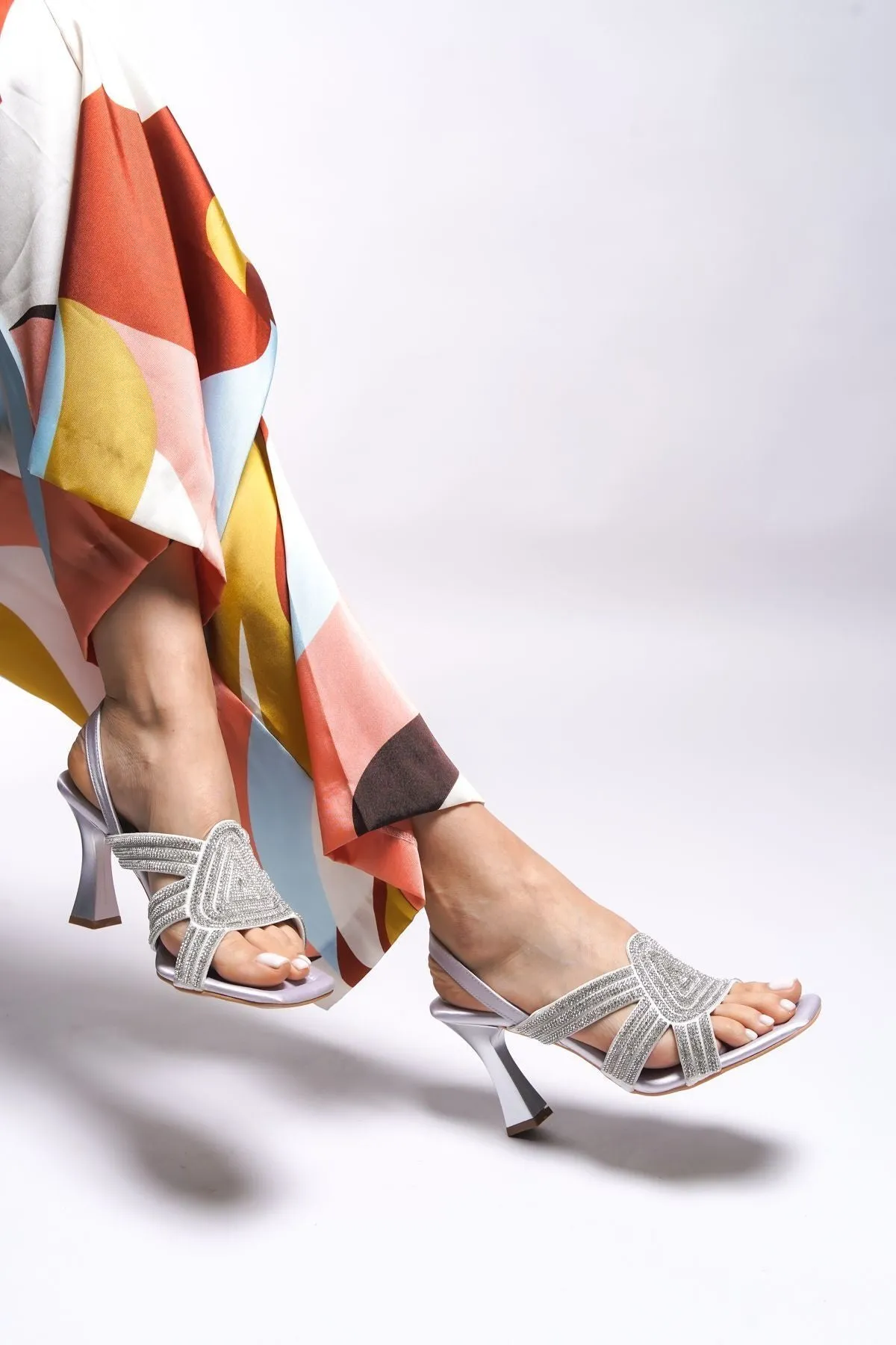 Ceeguen Women Heels Shoes 0012174 Silver Satin