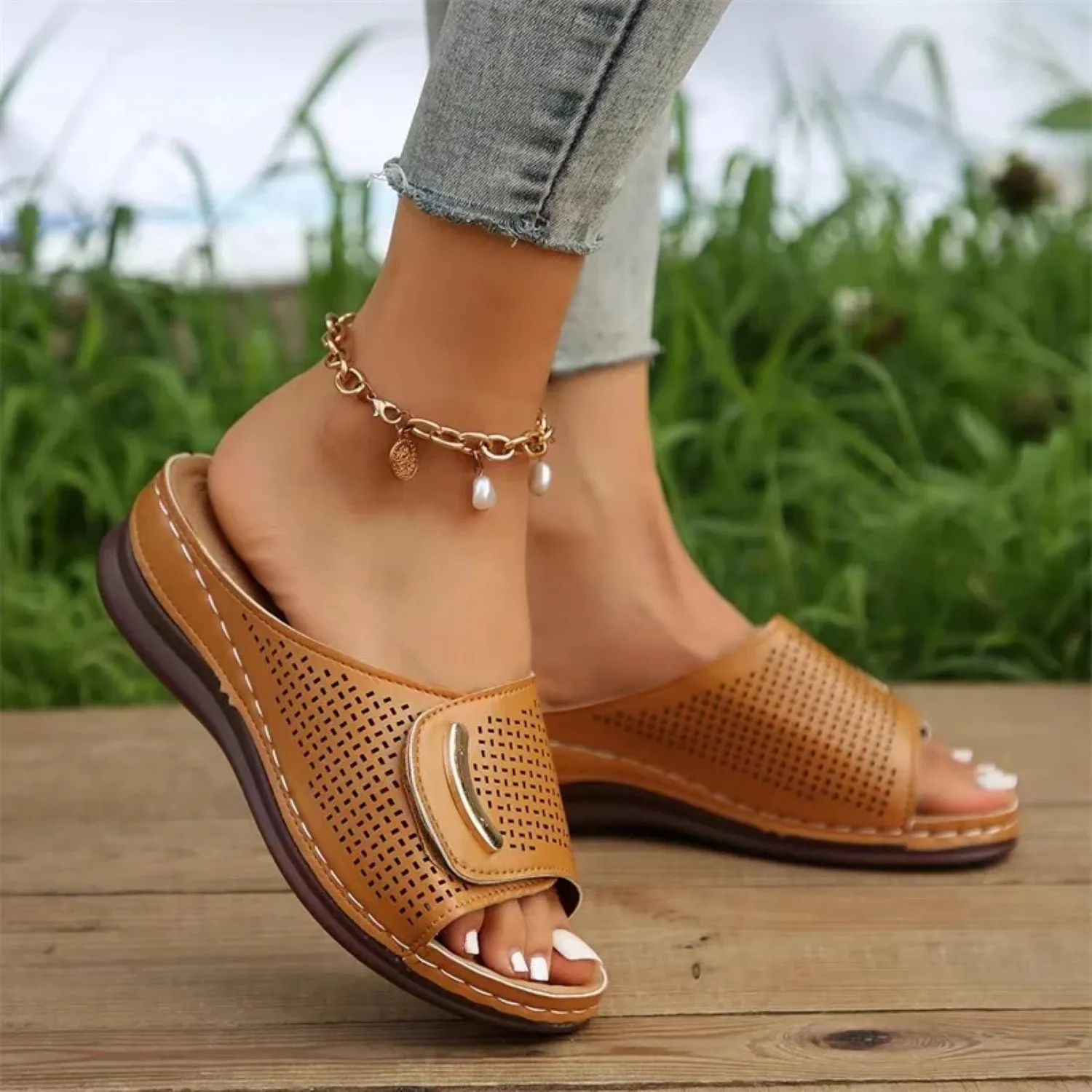 Isla - Limited Edition Sandals