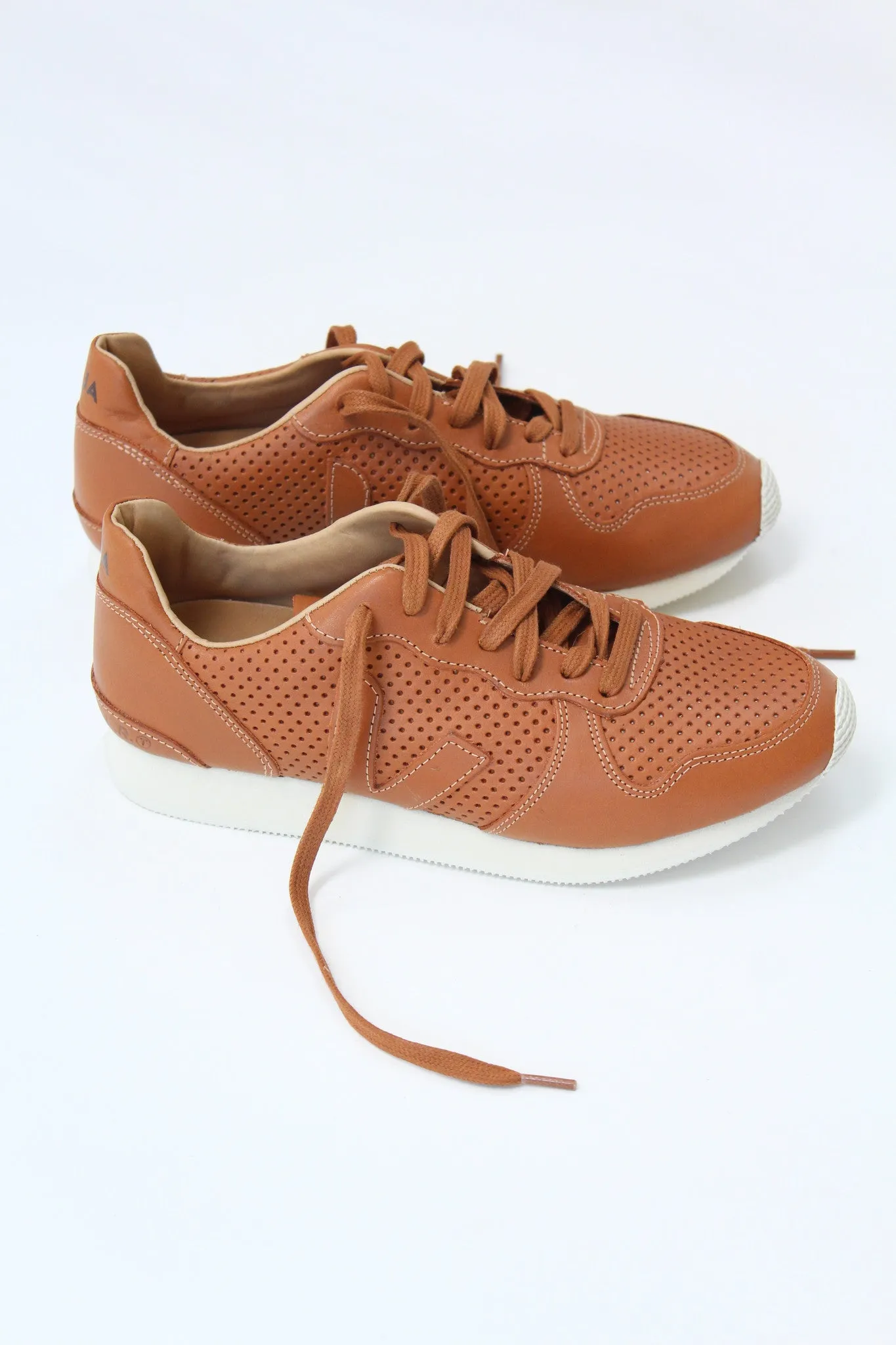 Veja Holiday Low Top Leather Tuile  Perforated Sneaker
